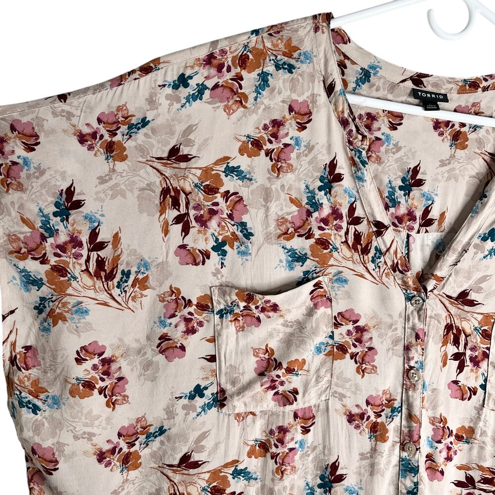 Torrid Floral Button Up Top Shirt 5 Wine Stretch 28 - Picture 3 of 14